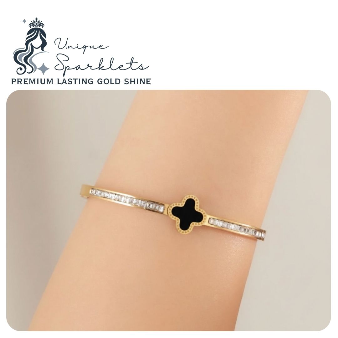 Midnight Clover Elegance Bracelet