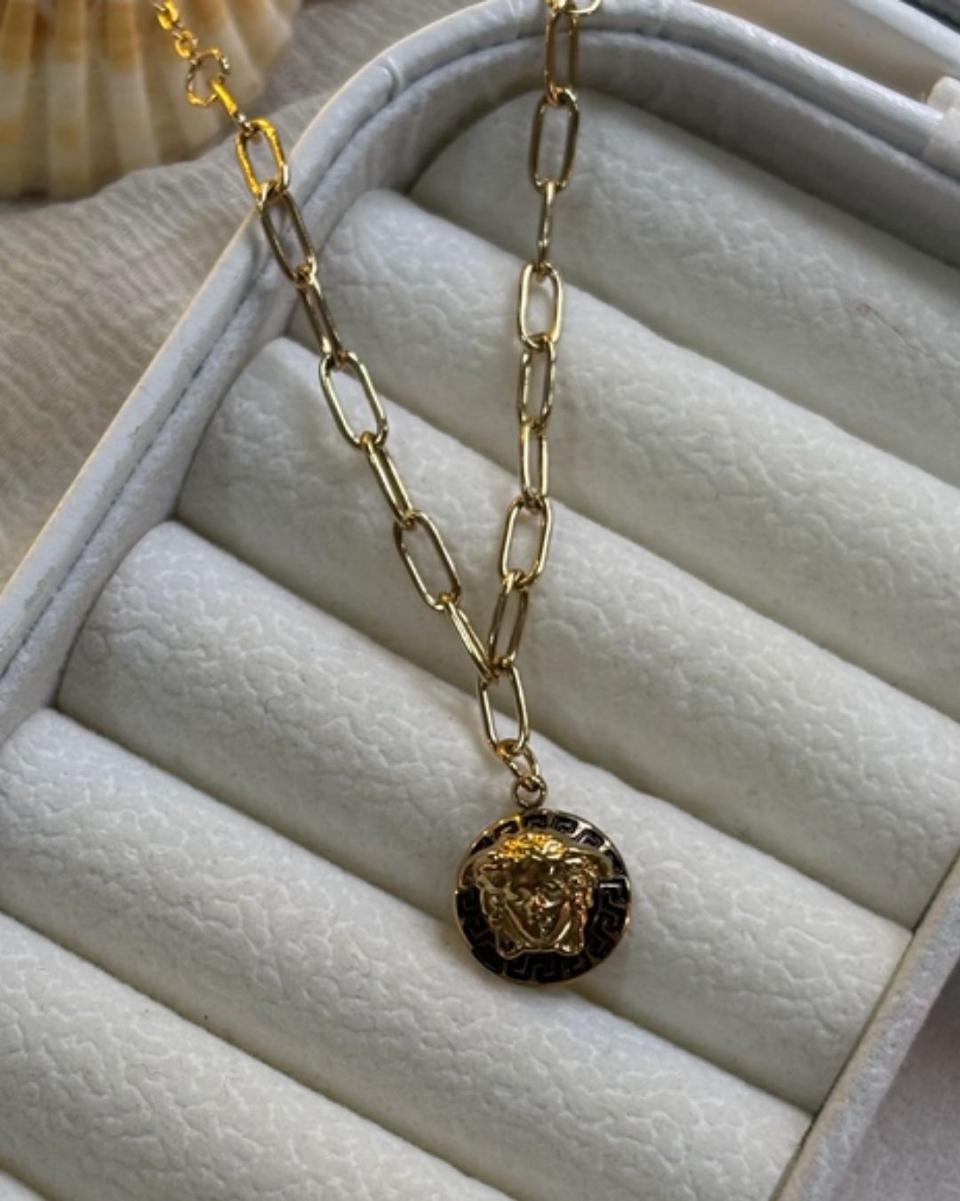 Dine Necklace