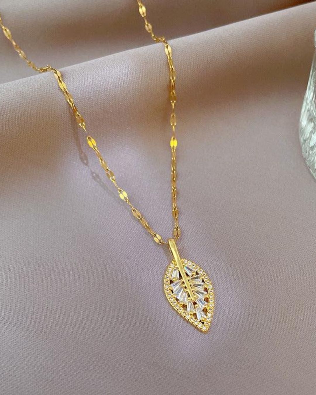 Bella Necklace