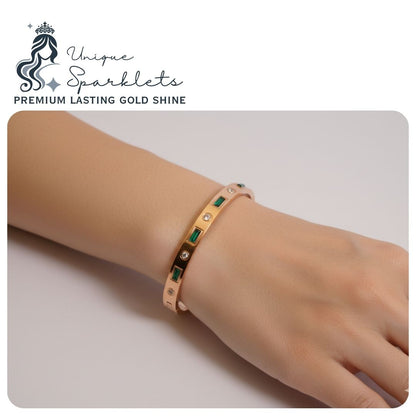 The Emerald Baguette & Round Station Bangle